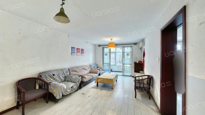 龙跃苑一区二手房实景图