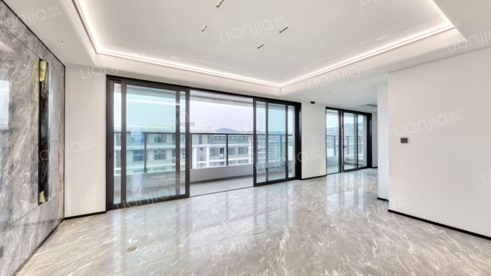 中粮保利天玺壹号二期悦颂二手房实景图