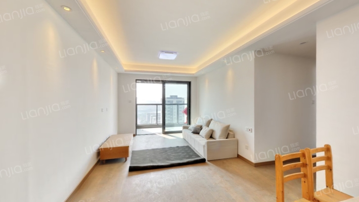 保利融信·云上流光二手房实景图