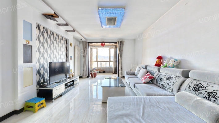 保利花园C区二手房实景图