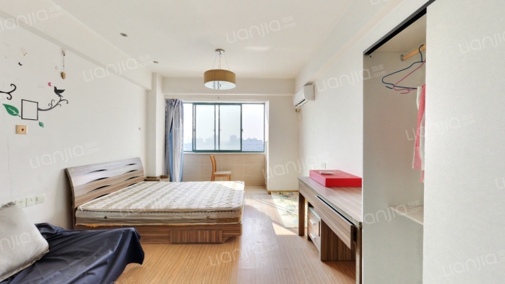 金百盛家纺广场二手房实景图