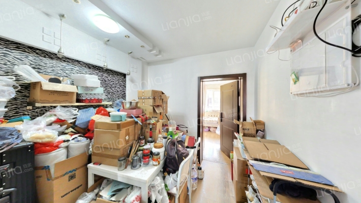 华龙苑南里二手房实景图