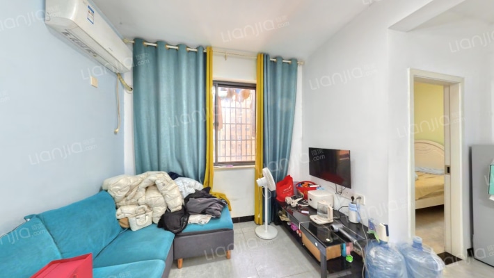 岳华新苑二手房实景图