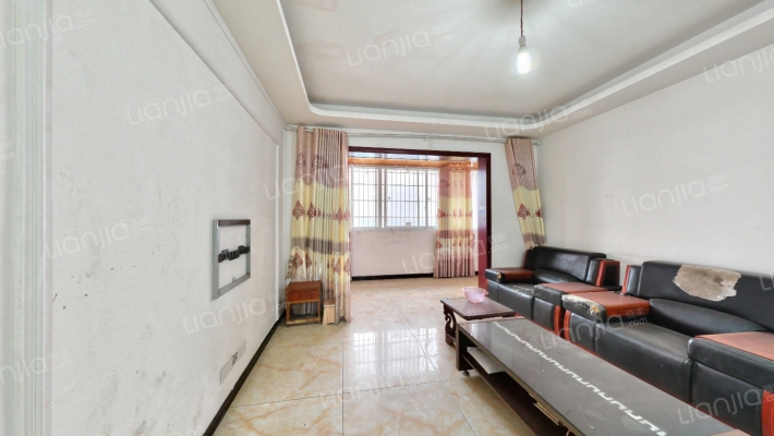 恒新家园二手房实景图