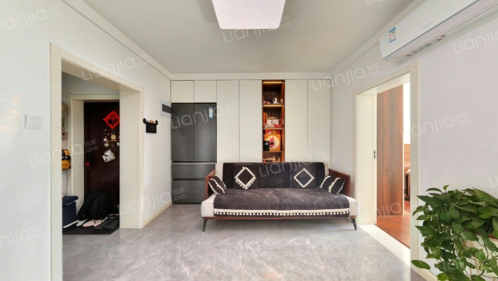 西营前街二手房实景图