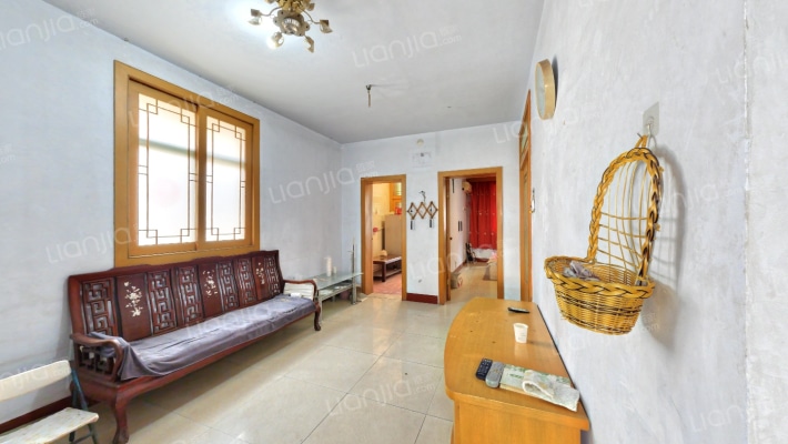 西陈庄前街100号院二手房实景图