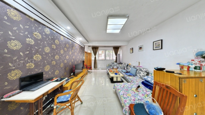 教师新村二手房实景图