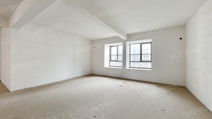 星海虹城四期鸿玺御园二手房实景图