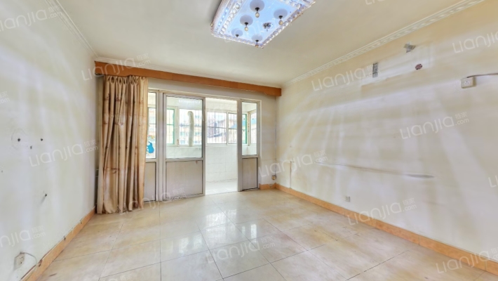 小鸭集团宿舍二手房实景图