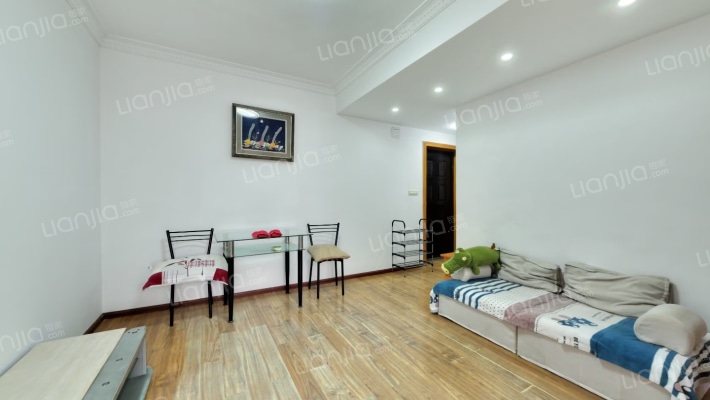 瑞苑二手房实景图