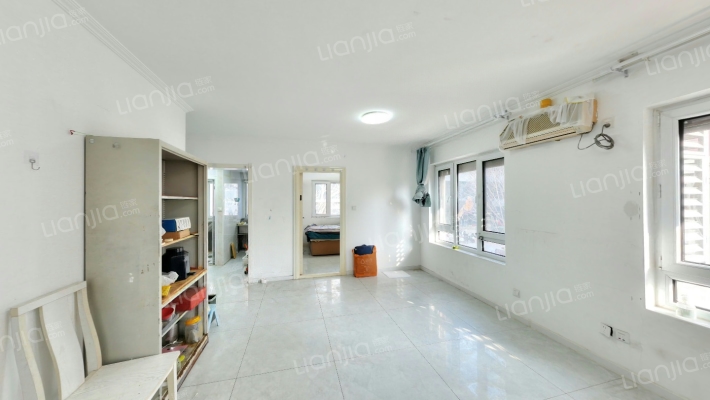 翡翠公园三期二手房实景图