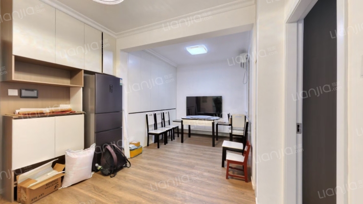 亘星滨湖苑二手房实景图