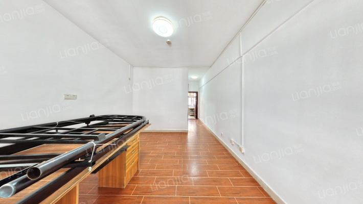 翠山工业区单身宿舍二手房实景图