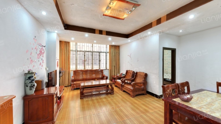 富裕花园二手房实景图