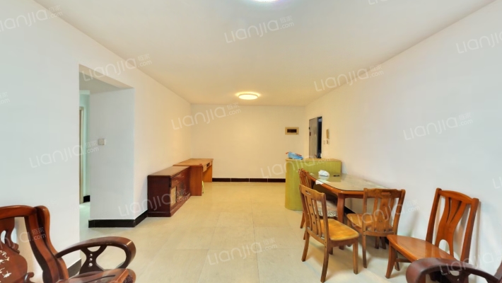 梁厝新村二手房实景图