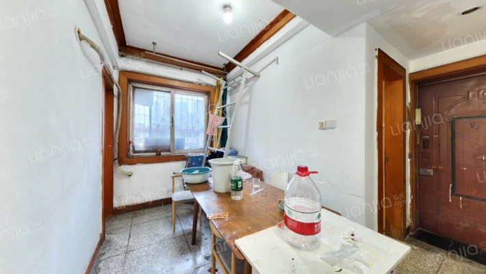 省幼师宿舍二手房实景图