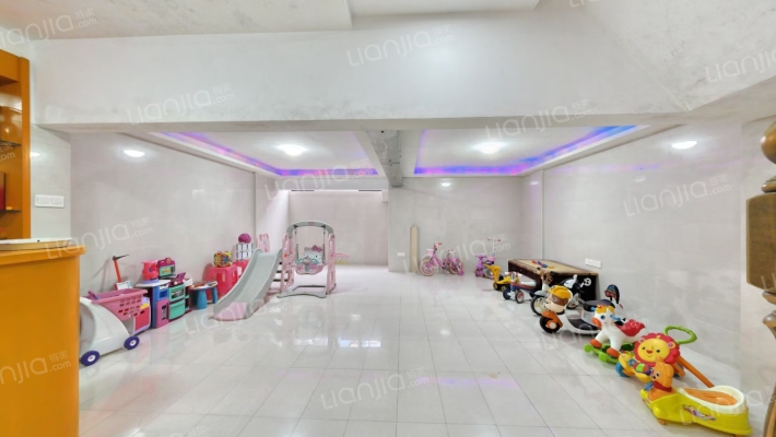 美加橘郡二手房实景图