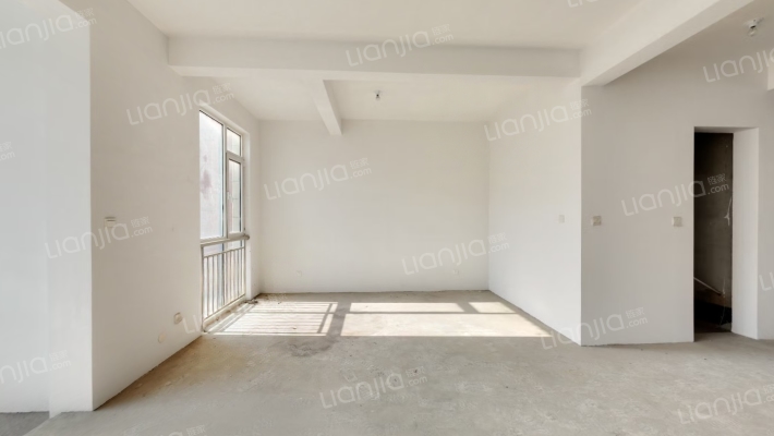 海铭听涛别院二手房实景图