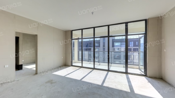 云玺天颂二期宸园二手房实景图