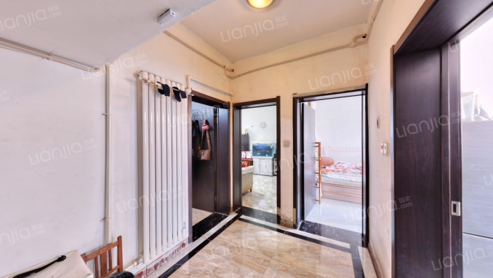 建设集团宿舍二手房实景图