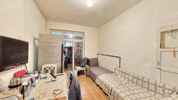 交校路14二手房实景图