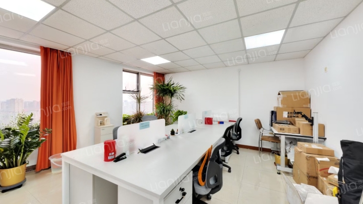 国润商务大厦二手房实景图