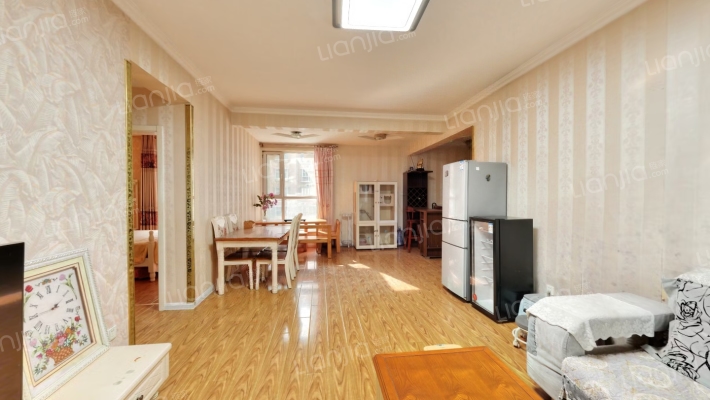 拉美首郡二手房实景图