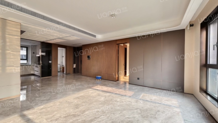 保利东港天珺二手房实景图