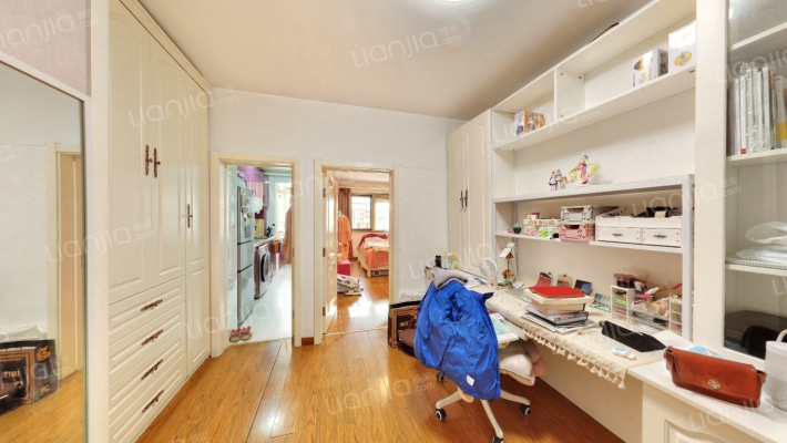 马连道路甲18号院二手房实景图