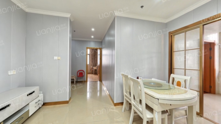 汇都湖畔大厦二手房实景图