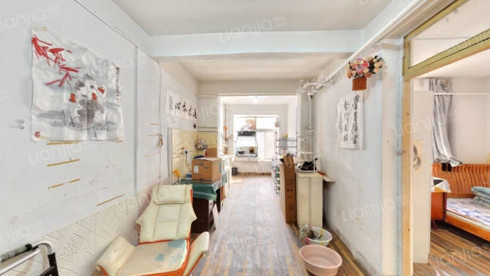 污水处理厂家属院二手房实景图