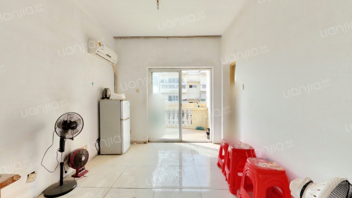 建华社区B区二手房实景图