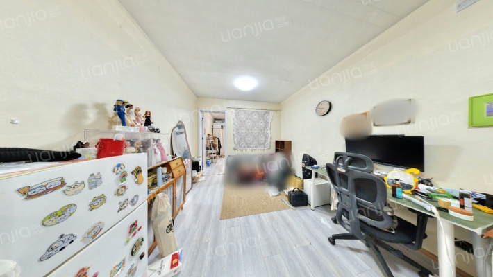 育新花园二手房实景图