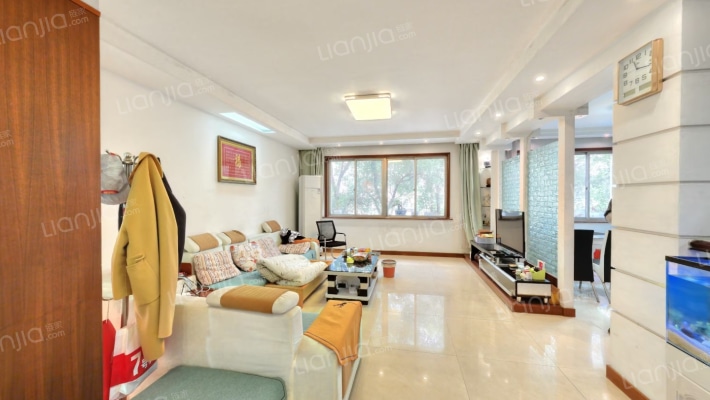 泰格林纸二手房实景图