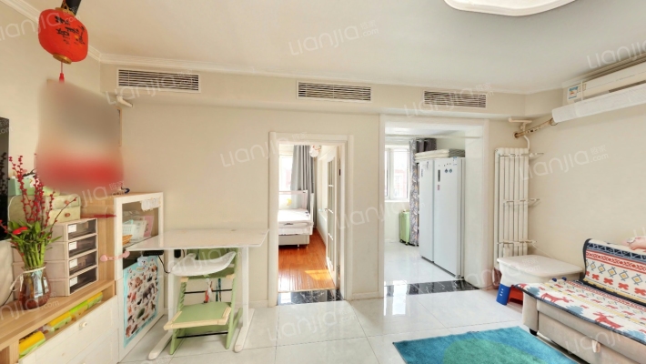 石佛营东里105号院二手房实景图