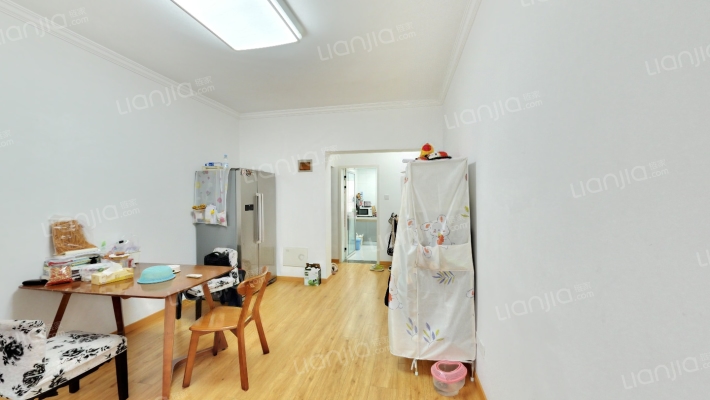 长江剧院小区二手房实景图