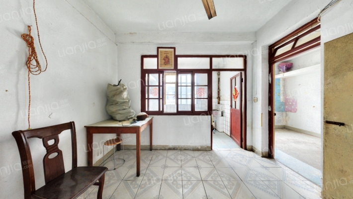 银行弄1号二手房实景图