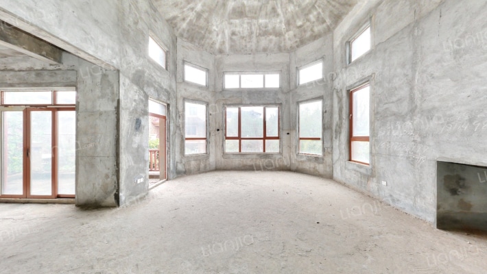 保利阆峰云墅二手房实景图