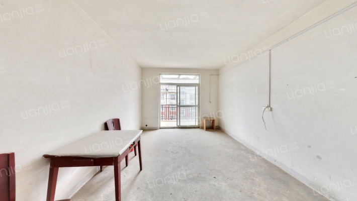 康居家园二手房实景图