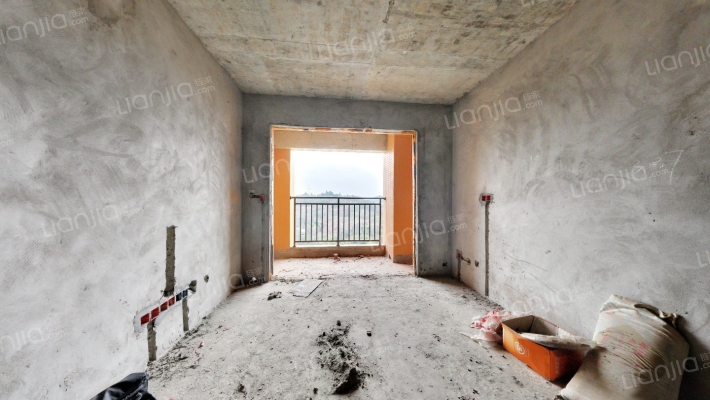 莱茵河畔二手房实景图