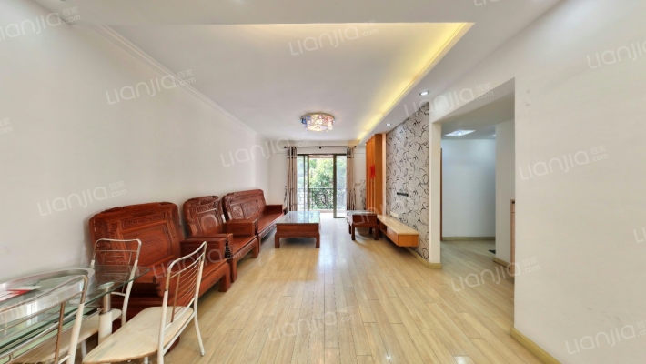 海骏达海云堡二手房实景图