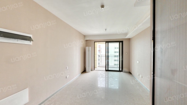 雅居乐星汇天际二手房实景图