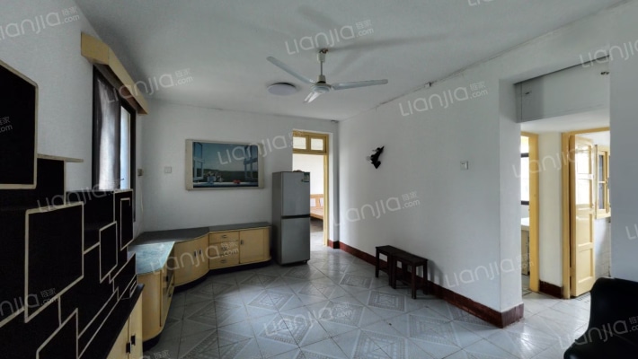 汽电宿舍二手房实景图