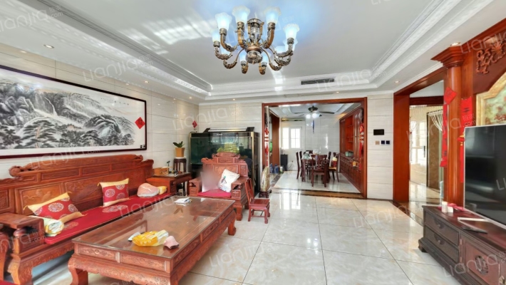 青特城D区二手房实景图