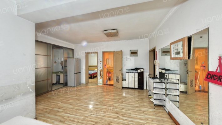 秦和花苑二手房实景图