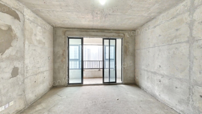 绿城西安全运村芳菲郡二手房实景图