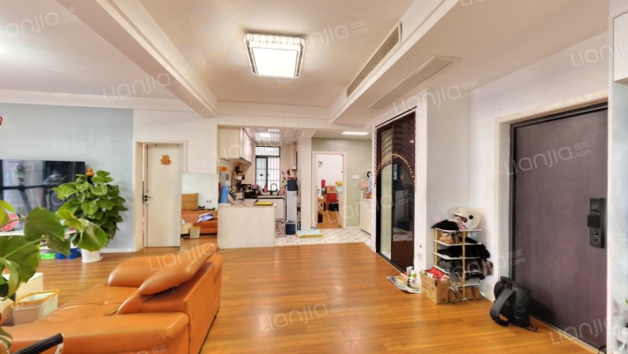 澳澜宝邸二手房实景图