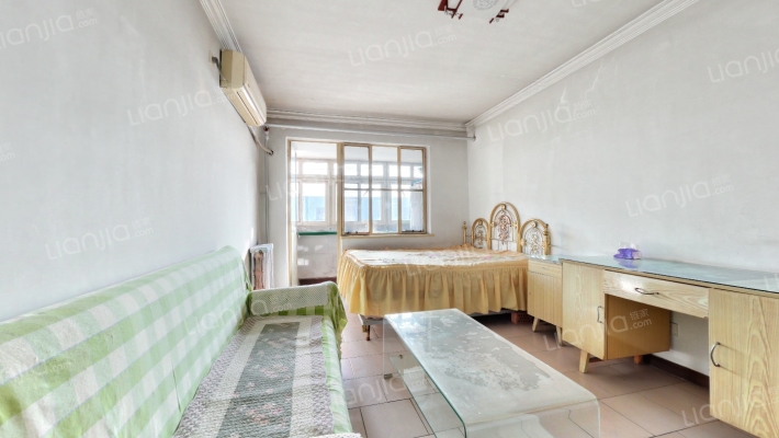 亚新一里二手房实景图