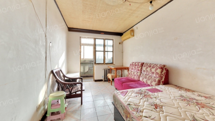 亚新一里二手房实景图