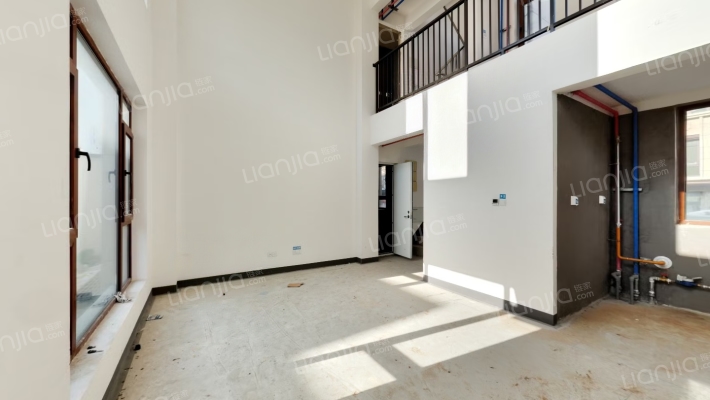 世茂爵世山花园二手房实景图